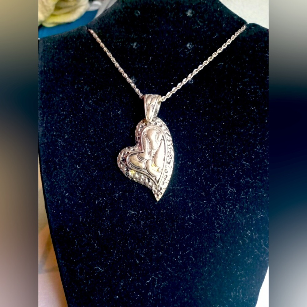 Heart, Silvertone necklace by Avenue